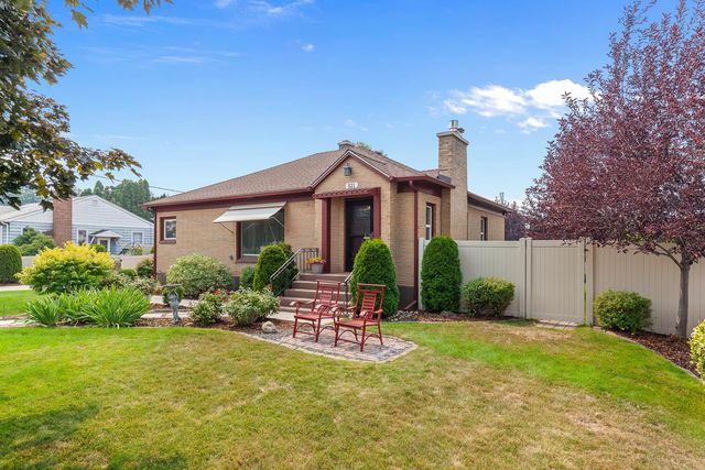 521 N Locust Rd, Spokane Valley, WA 99206
