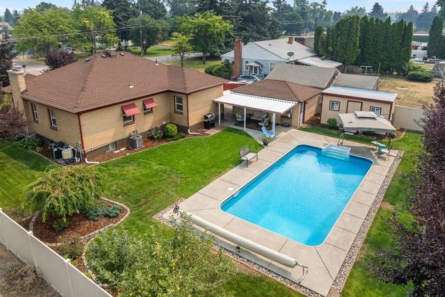 521 N Locust Rd, Spokane Valley, WA 99206