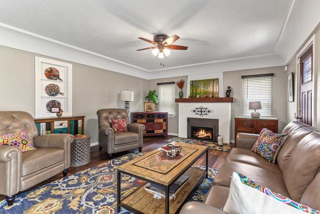 521 N Locust Rd, Spokane Valley, WA 99206