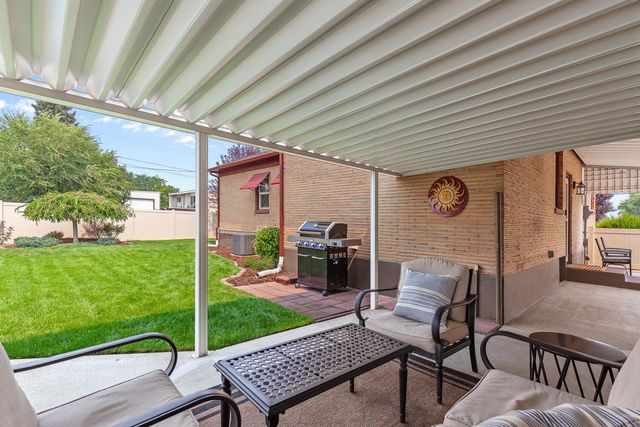 521 N Locust Rd, Spokane Valley, WA 99206