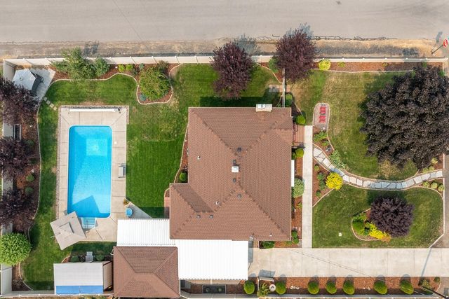 521 N Locust Rd, Spokane Valley, WA 99206