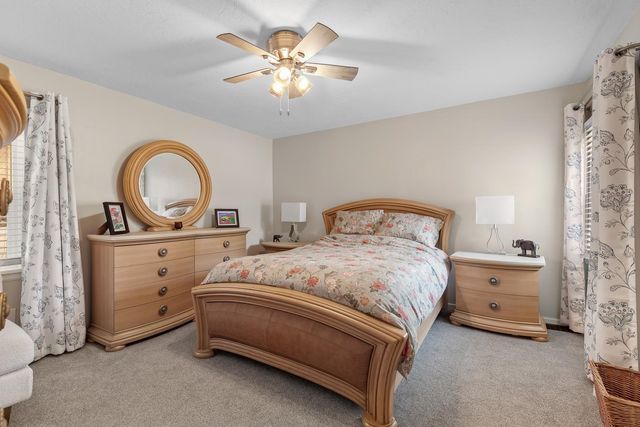 521 N Locust Rd, Spokane Valley, WA 99206