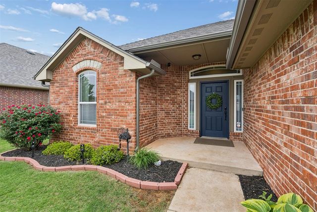 15308 Blue Jay Drive, Edmond, OK 73013