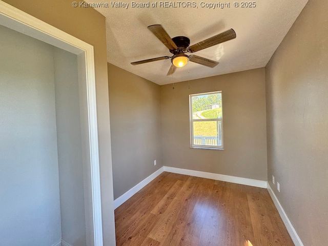 1911 Evergreen Road, Fraziers Bottom, WV 25082