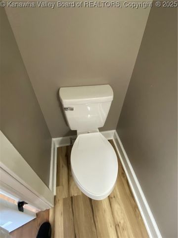 1911 Evergreen Road, Fraziers Bottom, WV 25082