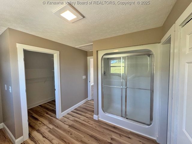 1911 Evergreen Road, Fraziers Bottom, WV 25082