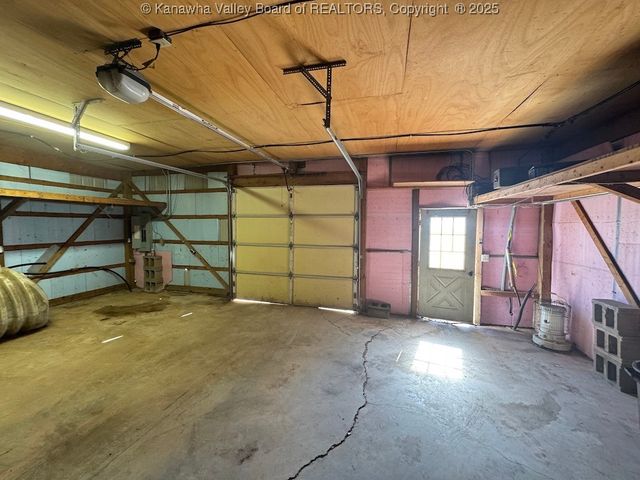 1911 Evergreen Road, Fraziers Bottom, WV 25082