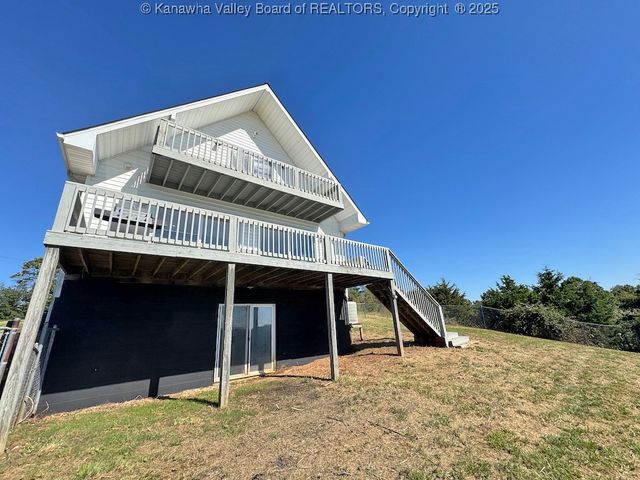 1911 Evergreen Road, Fraziers Bottom, WV 25082