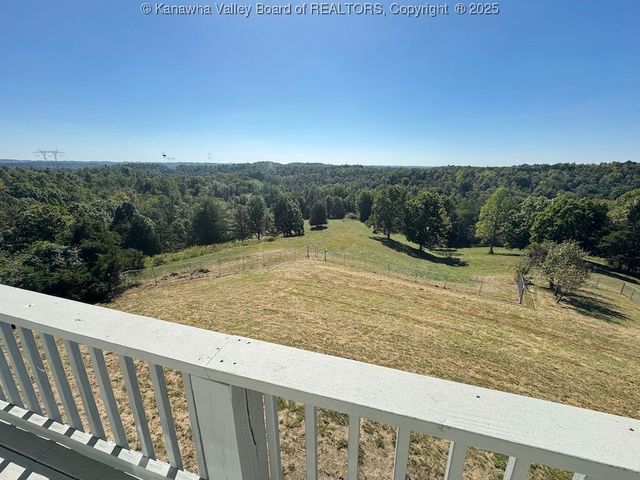 1911 Evergreen Road, Fraziers Bottom, WV 25082