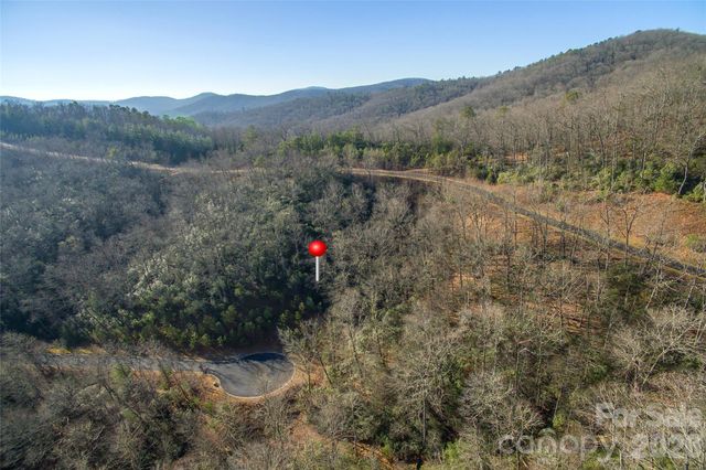 9999 Mayfly Lane 106, Horse Shoe, NC 28742
