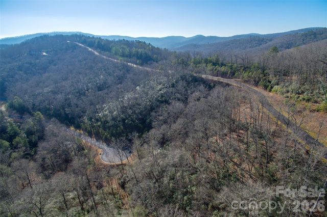 9999 Mayfly Lane 106, Horse Shoe, NC 28742