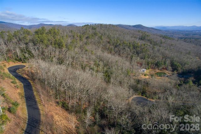 9999 Mayfly Lane 106, Horse Shoe, NC 28742