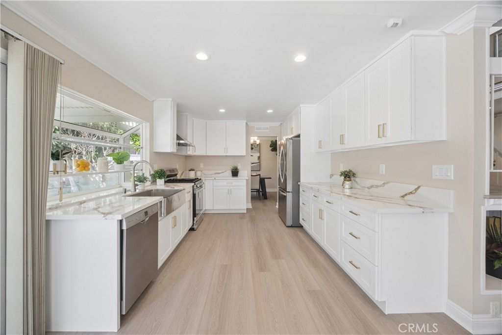 Image 33 of property listing at 18433 Santa Belinda, Fountain Valley, CA 92708