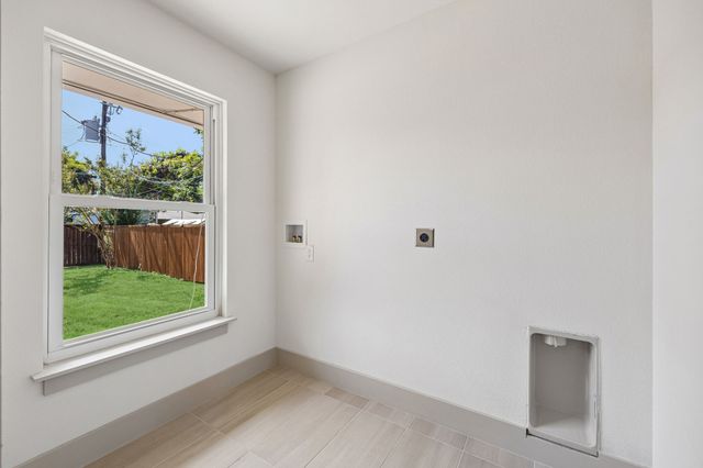 10060 San Lorenzo Drive, Dallas, TX 75228