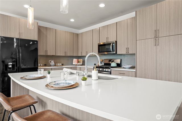 15421 12th Avenue W, Lynnwood, WA 98087