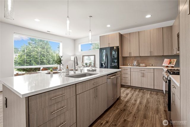 15421 12th Avenue W, Lynnwood, WA 98087