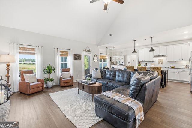 133 Alexander Lakes Drive, Eatonton, GA 31024