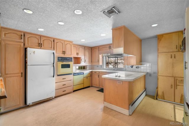 6490 S Clarkson Street, Centennial, CO 80121