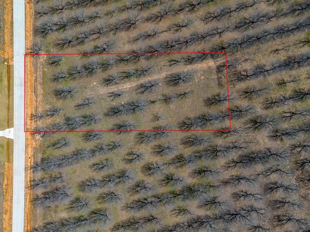 2167 E Landings N, Granbury, TX 76049