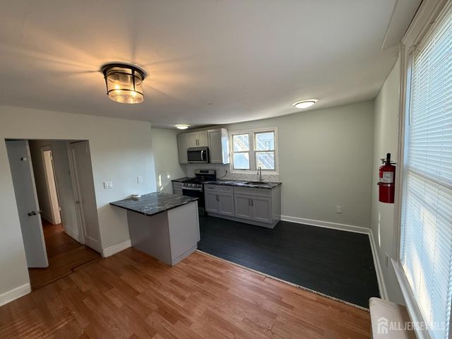 155 livingston Avenue, New Brunswick, NJ 08901