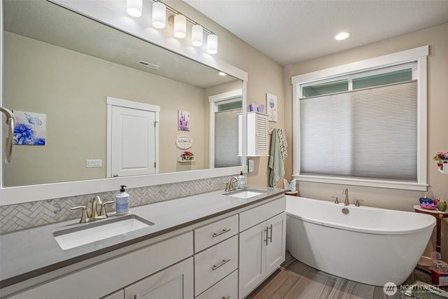 7600 NE 176th Avenue, Vancouver, WA 98682