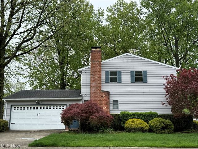 26958 Hyannisport Drive, North Olmsted, OH 44070