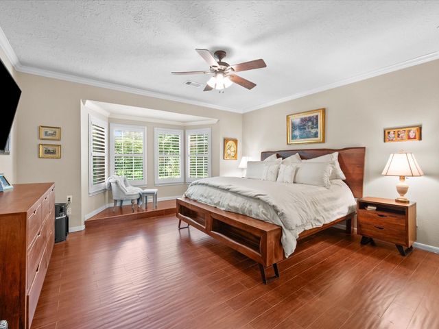 184 Springs Edge Drive, Conroe, TX 77356