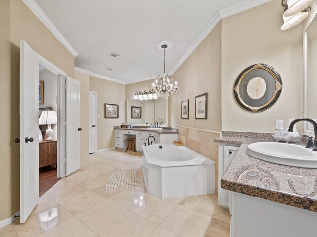 184 Springs Edge Drive, Conroe, TX 77356