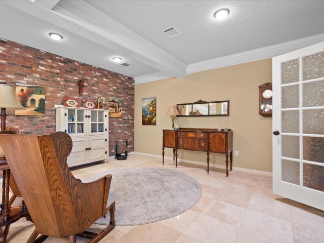 184 Springs Edge Drive, Conroe, TX 77356