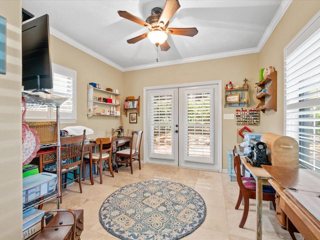 184 Springs Edge Drive, Conroe, TX 77356