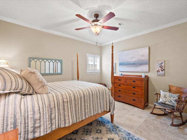 184 Springs Edge Drive, Conroe, TX 77356