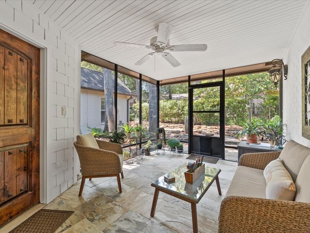 184 Springs Edge Drive, Conroe, TX 77356