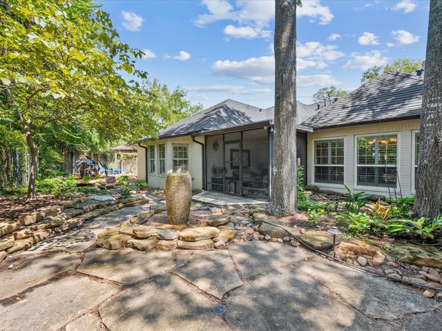 184 Springs Edge Drive, Conroe, TX 77356