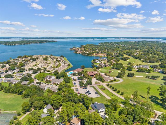 184 Springs Edge Drive, Conroe, TX 77356