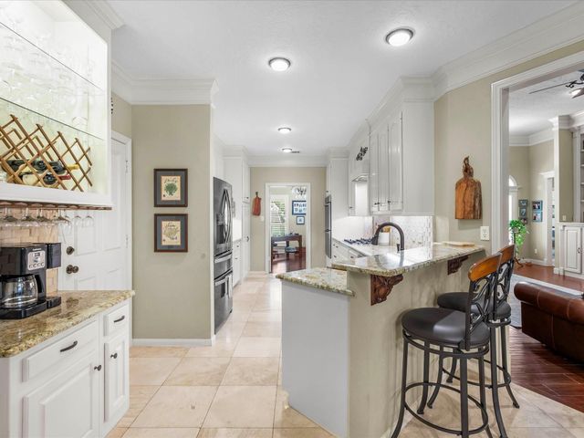 184 Springs Edge Drive, Conroe, TX 77356