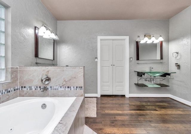 16522 Champions Cove Circle, Spring, TX 77379