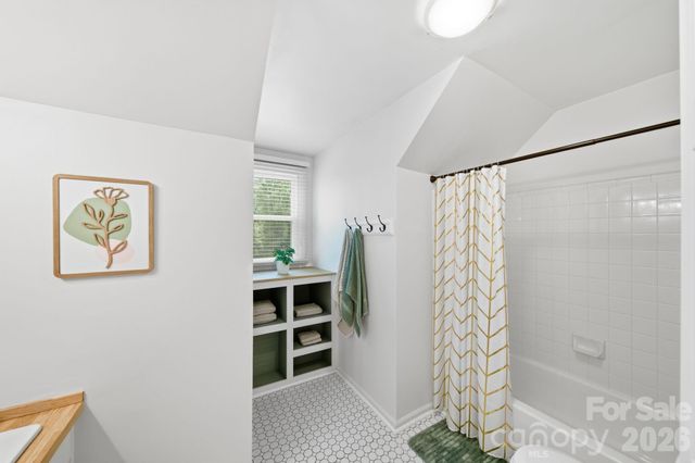 10218 Rougemont Lane, Charlotte, NC 28277