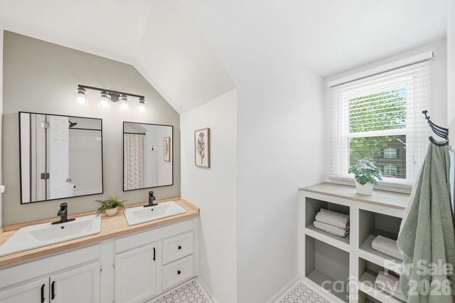 10218 Rougemont Lane, Charlotte, NC 28277