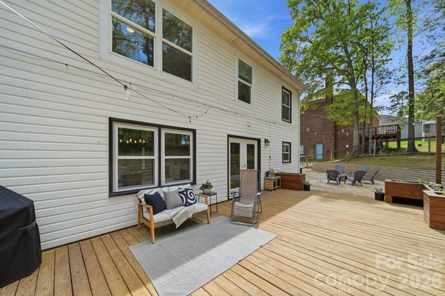 10218 Rougemont Lane, Charlotte, NC 28277