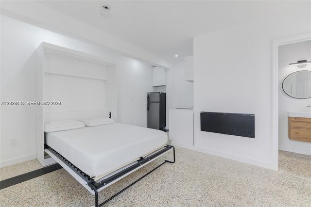 415 75th St 4A, Miami Beach, FL 33141