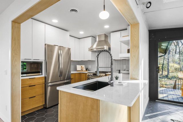 5513 Dorsett Drive, Madison, WI 53711