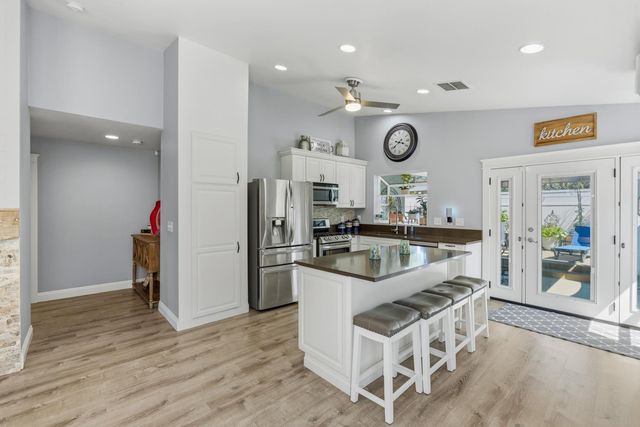 3418 Sweet Pea Way, Sacramento, CA 95833