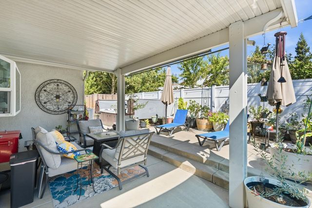 3418 Sweet Pea Way, Sacramento, CA 95833