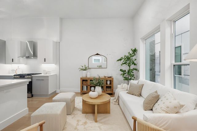 4208 Live Oak Street 102, Dallas, TX 75204