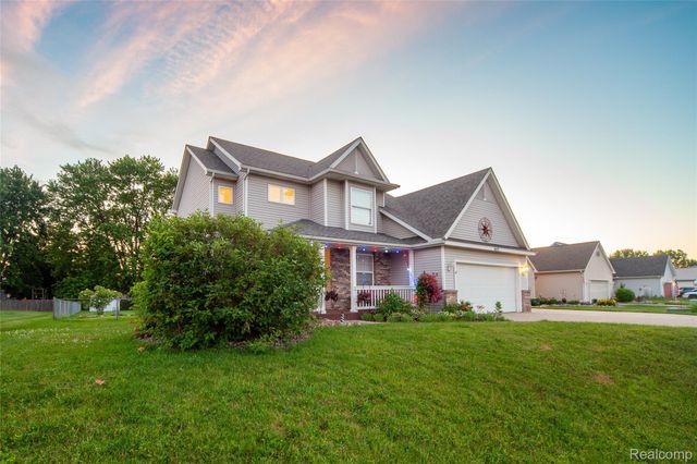 4470 Westedge Way, Burton, MI 48439