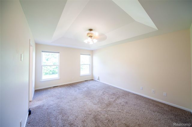 4470 Westedge Way, Burton, MI 48439