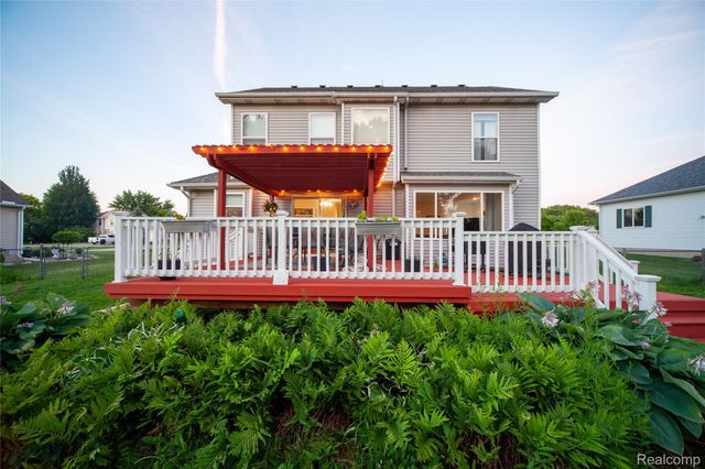 4470 Westedge Way, Burton, MI 48439