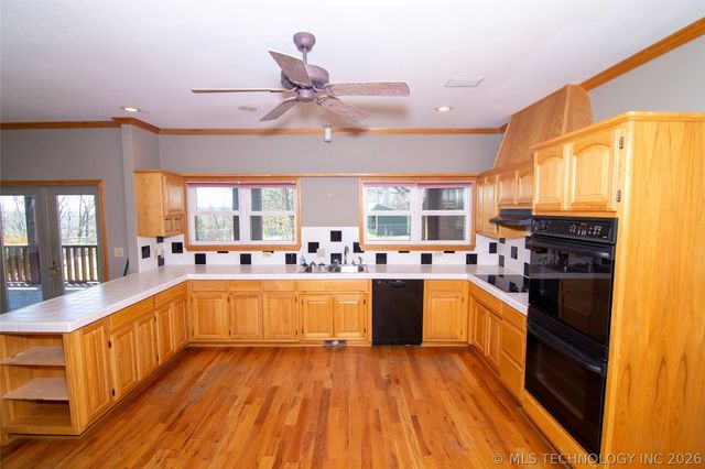 5240 Adams Road, Mounds, OK 74047