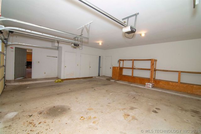5240 Adams Road, Mounds, OK 74047