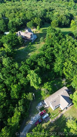 5240 Adams Road, Mounds, OK 74047